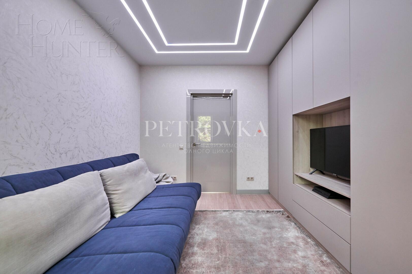 2-этажный коттедж 240 м² с отделкой