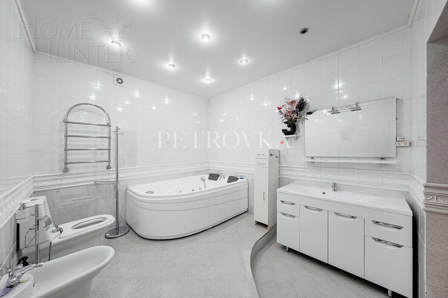 3-КОМН. КВАРТИРА С ОТДЕЛКОЙ 127 М² НА 2 ЭТАЖЕ