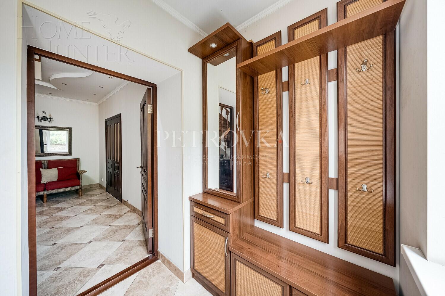 2-этажный коттедж 317 м² с отделкой