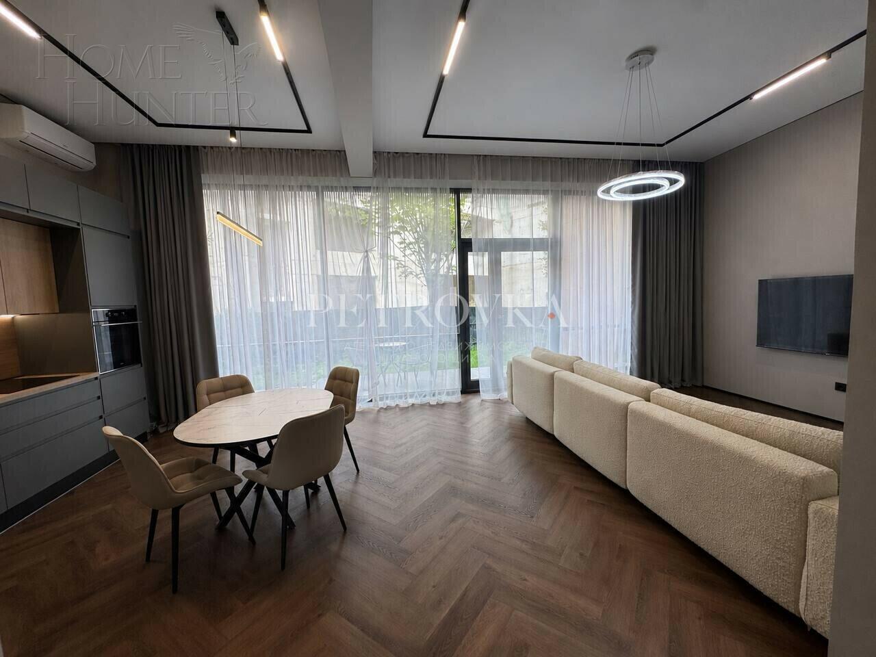 3-этажный таунхаус 168.6 м² с отделкой
