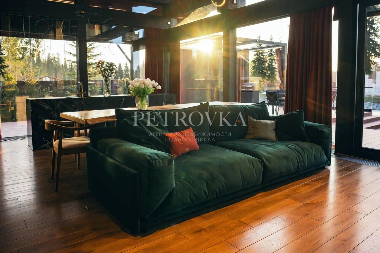 2-этажный коттедж 373.1 м² с отделкой
