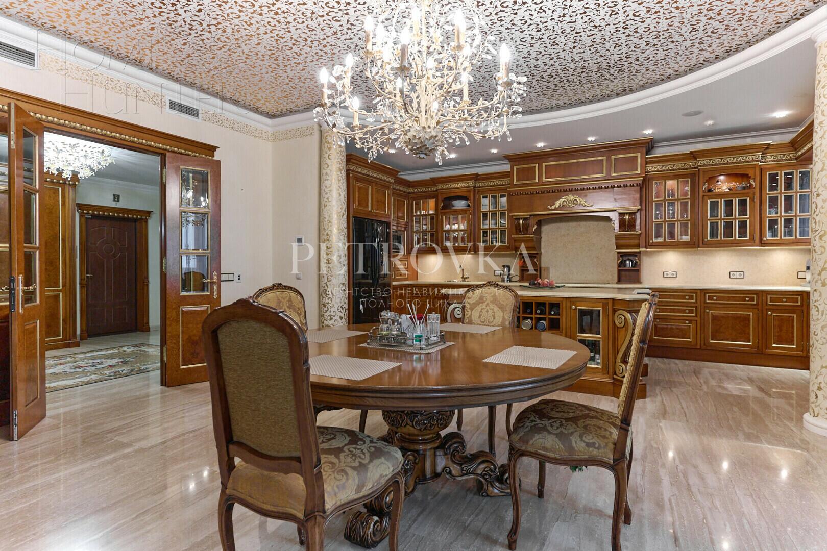 5-КОМН. КВАРТИРА С ОТДЕЛКОЙ 275 М² НА 6 ЭТАЖЕ