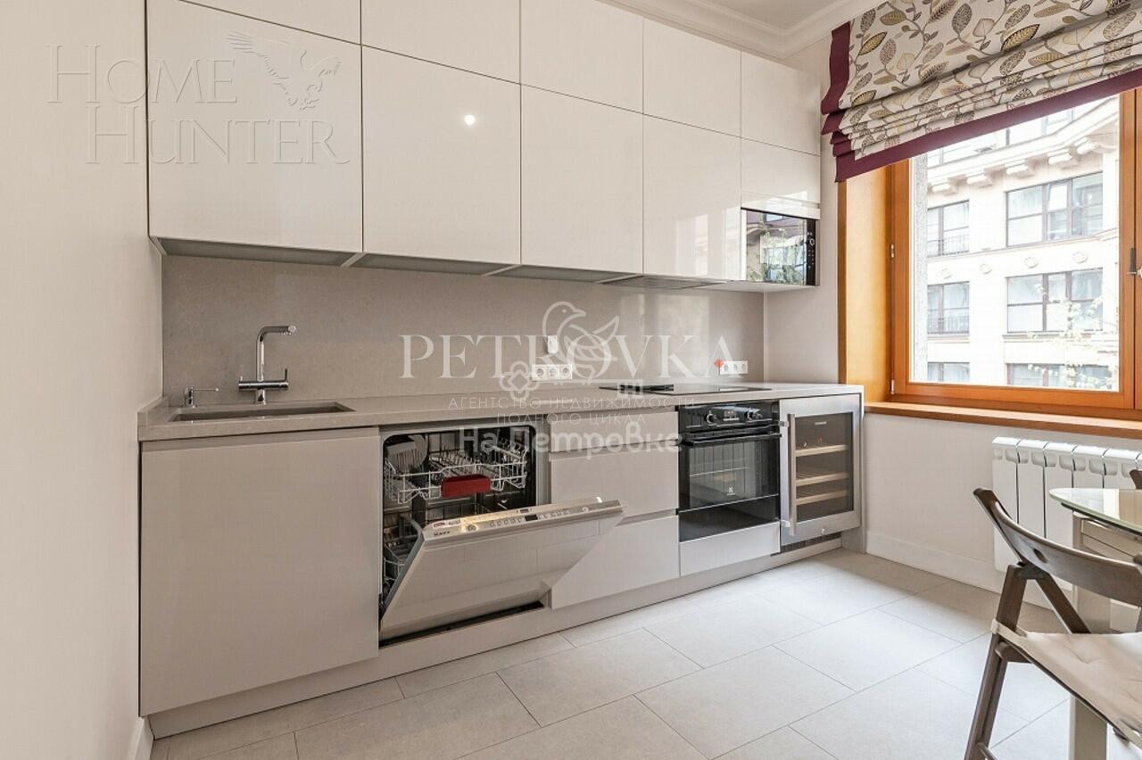 5-КОМН. КВАРТИРА С ОТДЕЛКОЙ 154.3 М² НА 3 ЭТАЖЕ