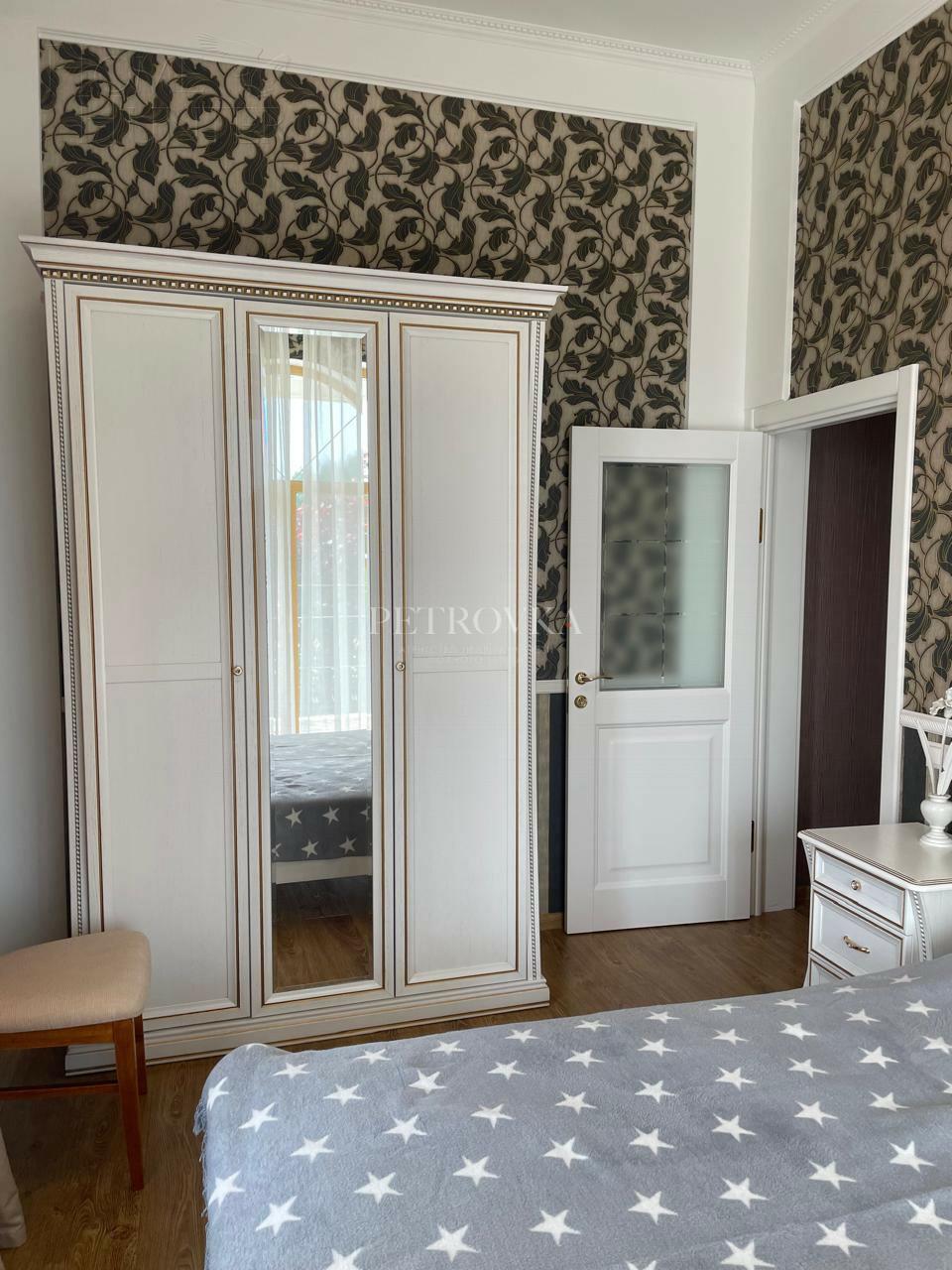 2-этажный коттедж 330 м² с отделкой