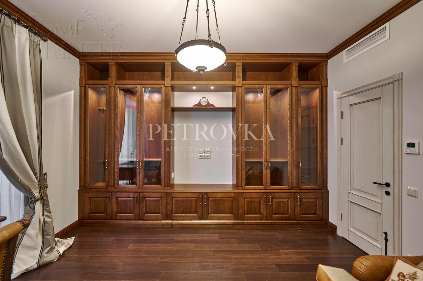 5-КОМН. КВАРТИРА С ОТДЕЛКОЙ 259.7 М² НА 10 ЭТАЖЕ