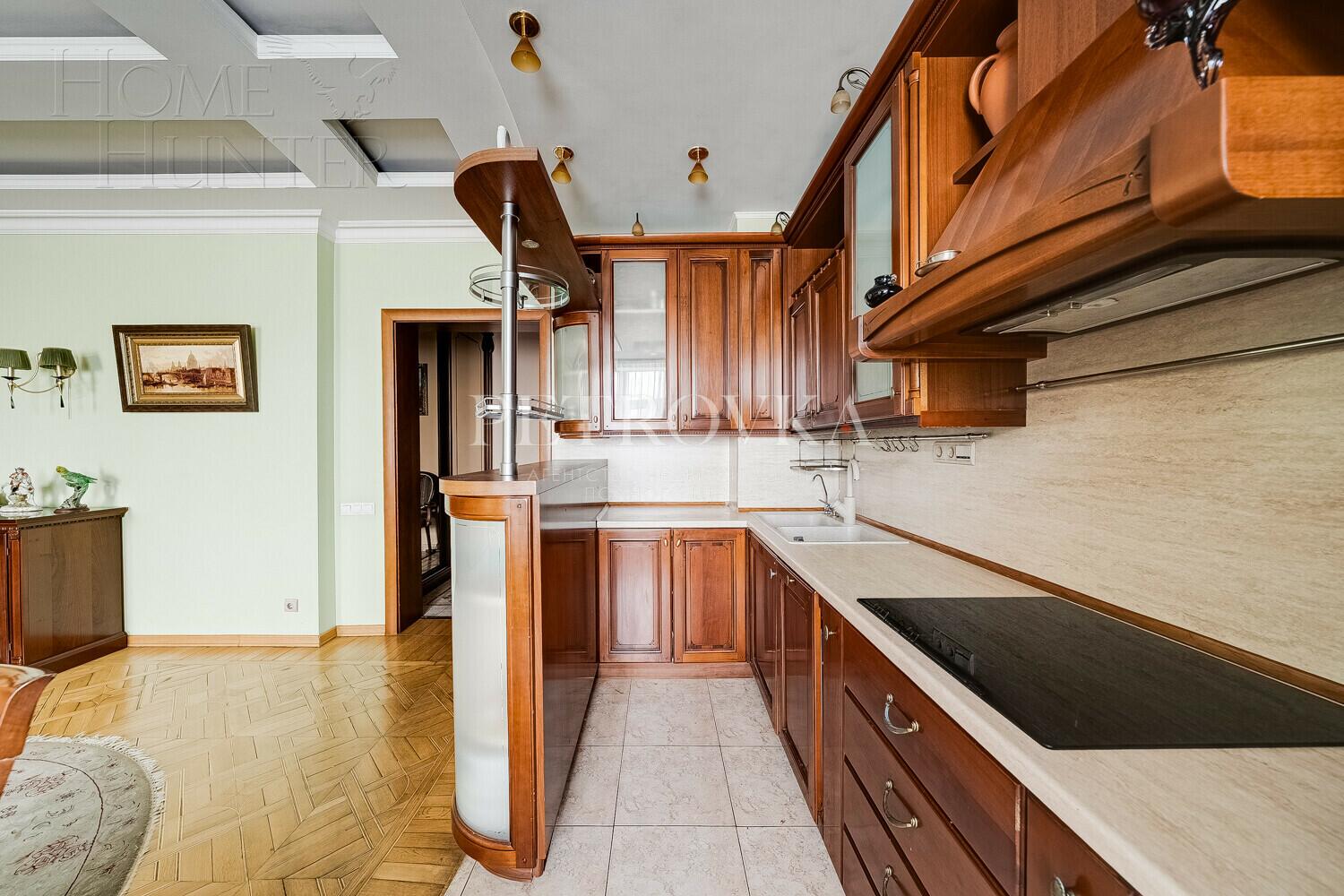 3-КОМН. КВАРТИРА С ОТДЕЛКОЙ 127 М² НА 2 ЭТАЖЕ
