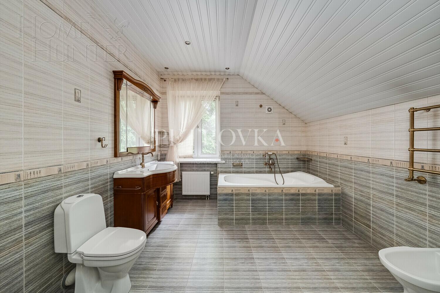 2-этажный коттедж 317 м² с отделкой