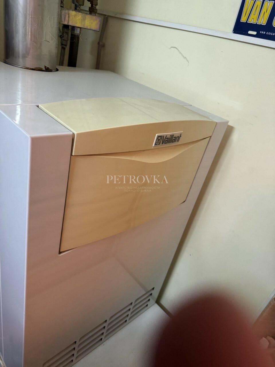 3-этажный таунхаус 320 м² с отделкой
