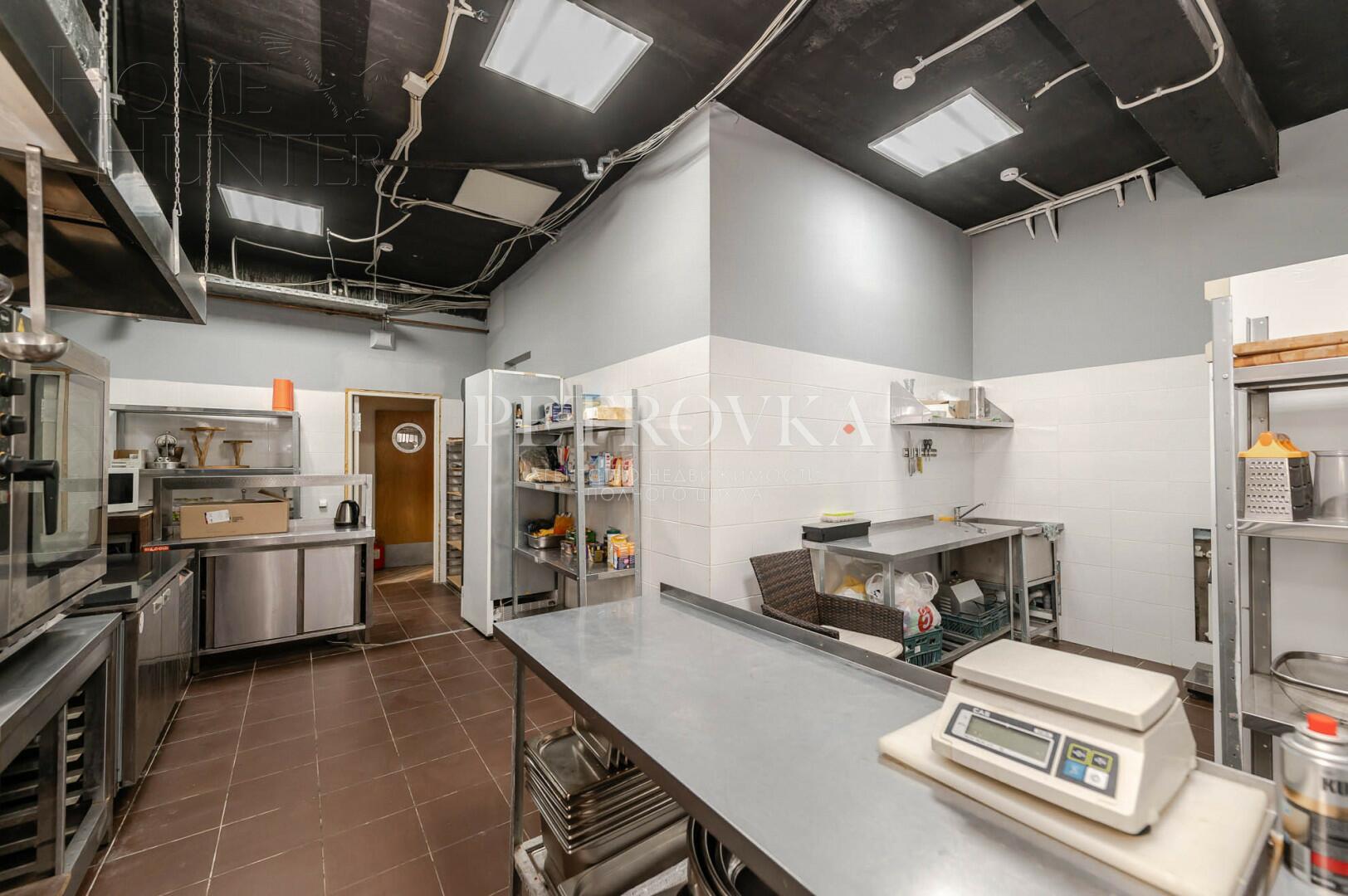 2-этажный коттедж 1 323.9 м² с отделкой