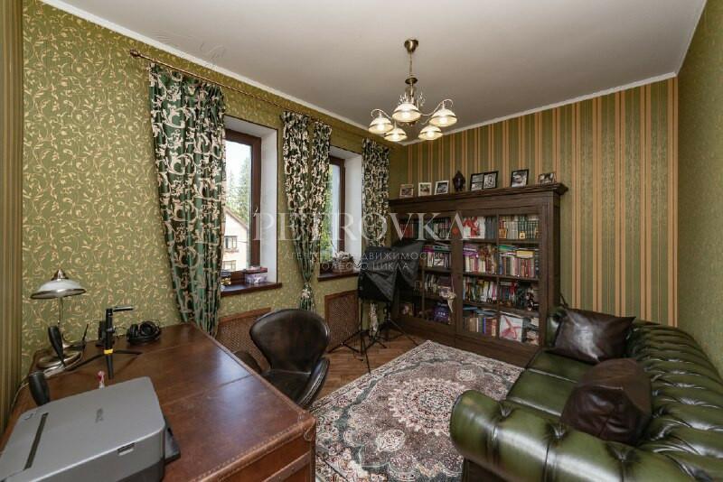 2-этажный коттедж 600 м² с отделкой