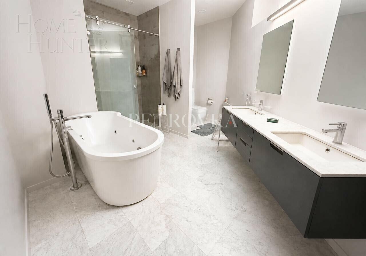 5-КОМН. КВАРТИРА С ОТДЕЛКОЙ 218.9 М² НА 38 ЭТАЖЕ