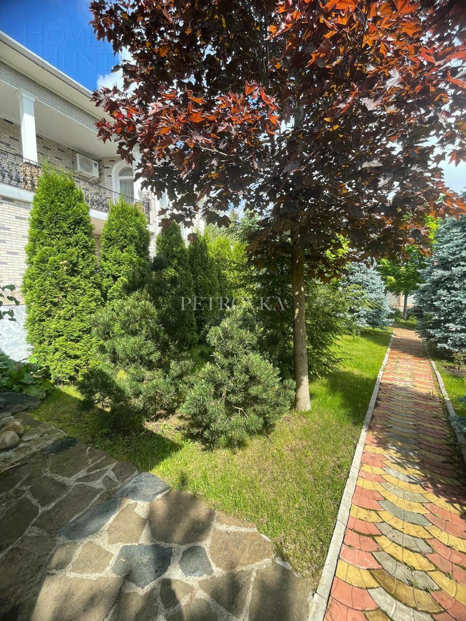 2-этажный коттедж 330 м² с отделкой