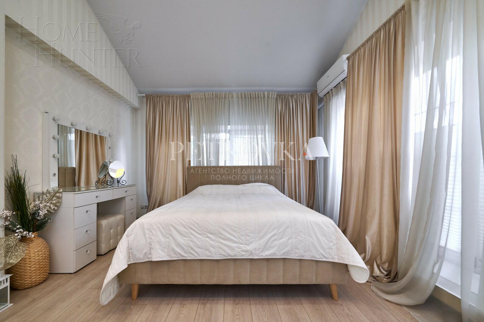 2-этажный коттедж 240 м² с отделкой