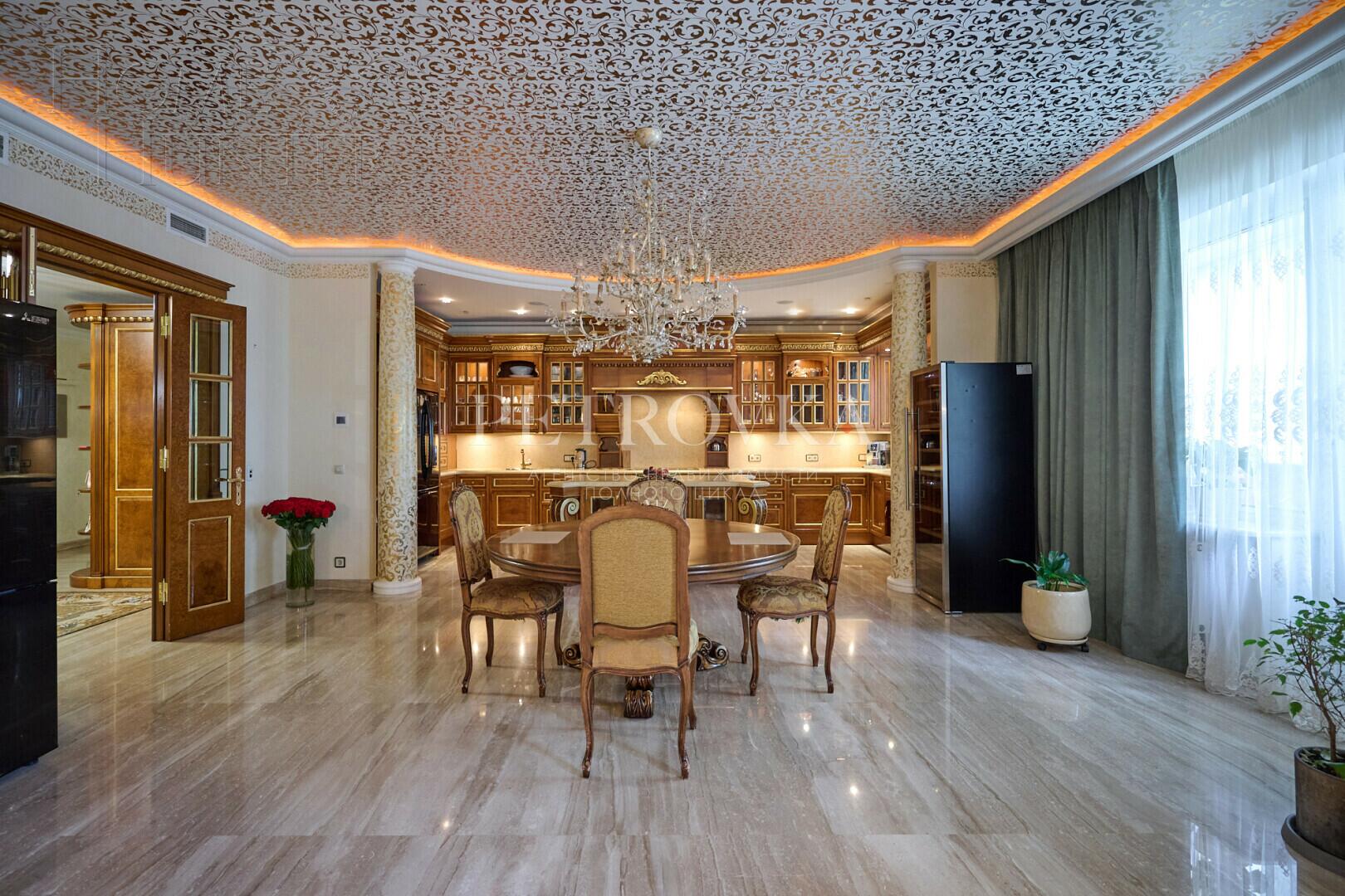 5-КОМН. КВАРТИРА С ОТДЕЛКОЙ 275 М² НА 6 ЭТАЖЕ