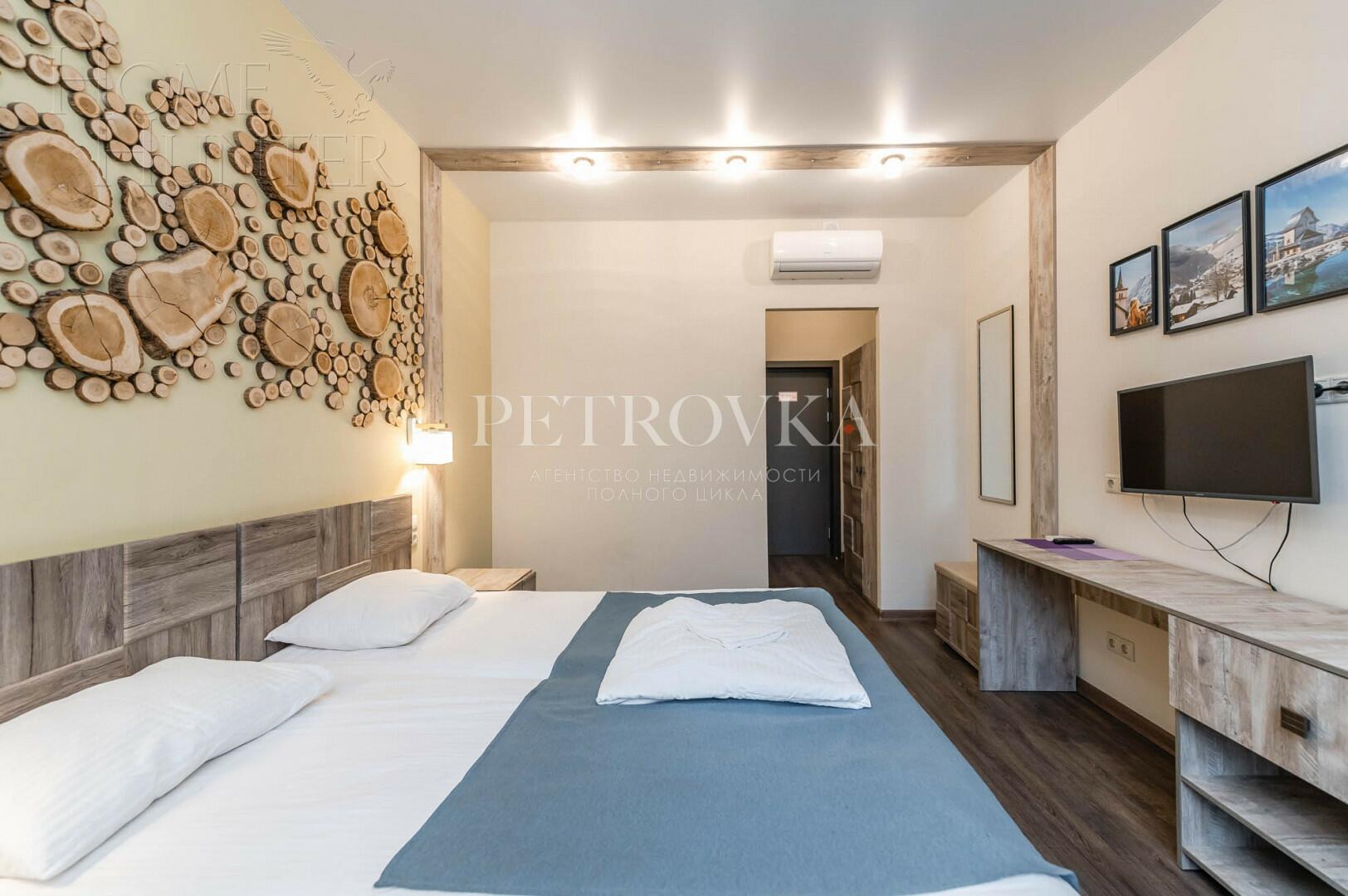 2-этажный коттедж 1 323.9 м² с отделкой