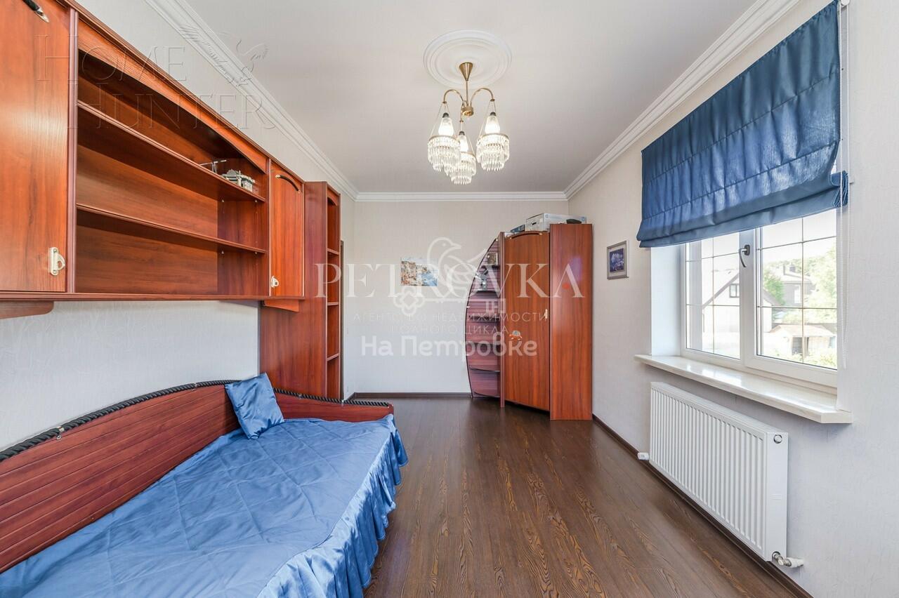 3-этажный коттедж 428 м² с отделкой