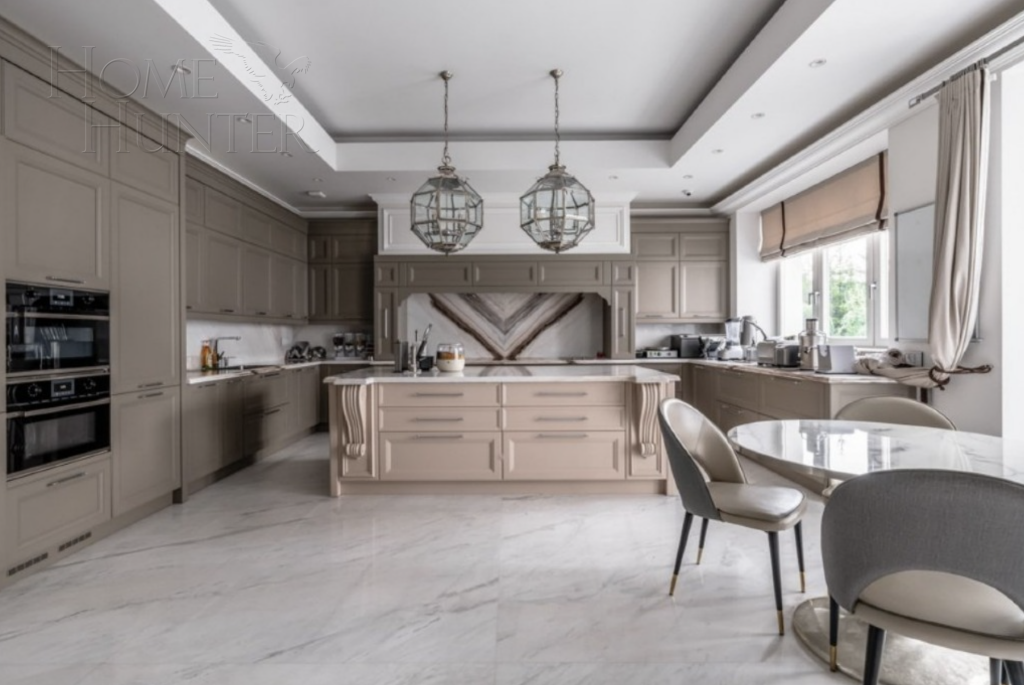 2-этажный коттедж 1 258 м² с отделкой