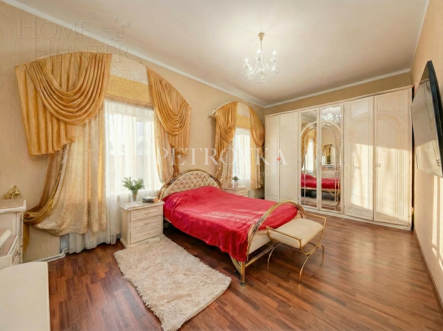 3-этажный коттедж 527 м² с отделкой