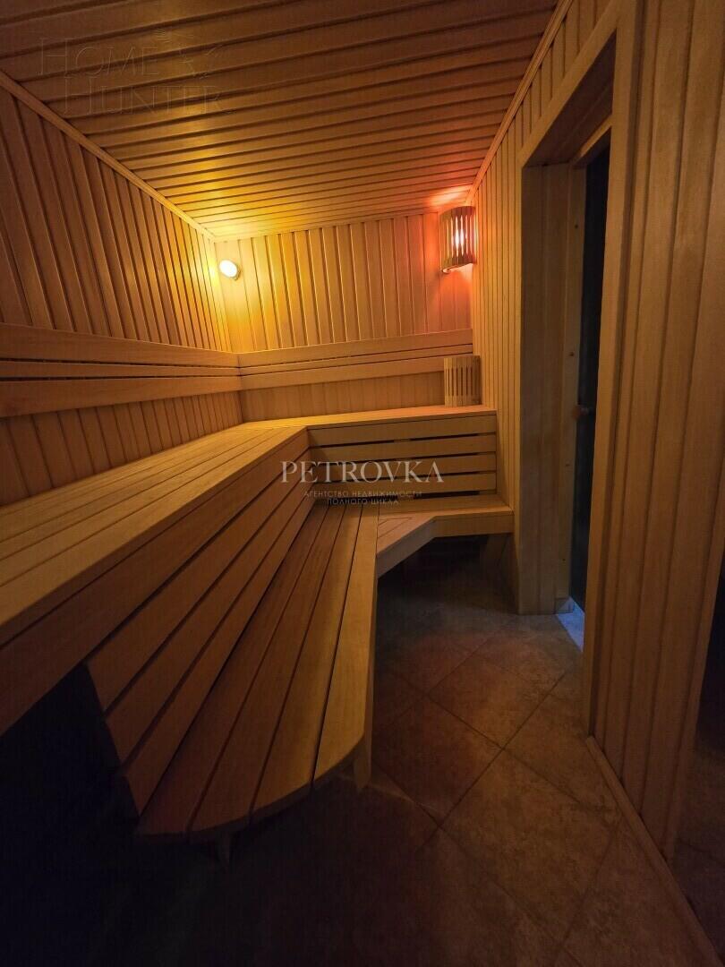 3-этажный коттедж 1 000 м² с отделкой