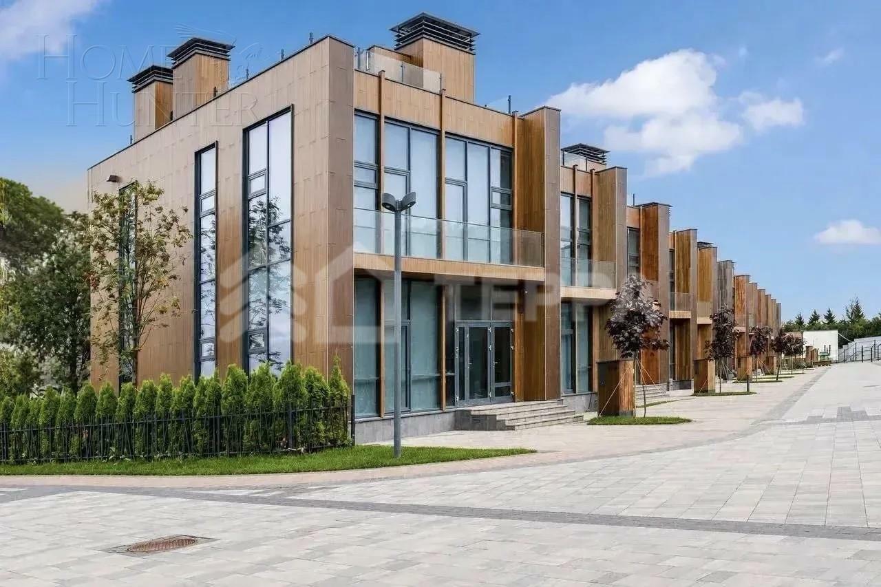3-этажный таунхаус 238 м² без отделки