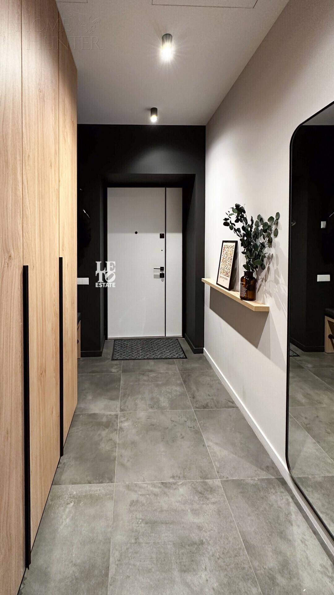 3-этажный таунхаус 320 м² с отделкой