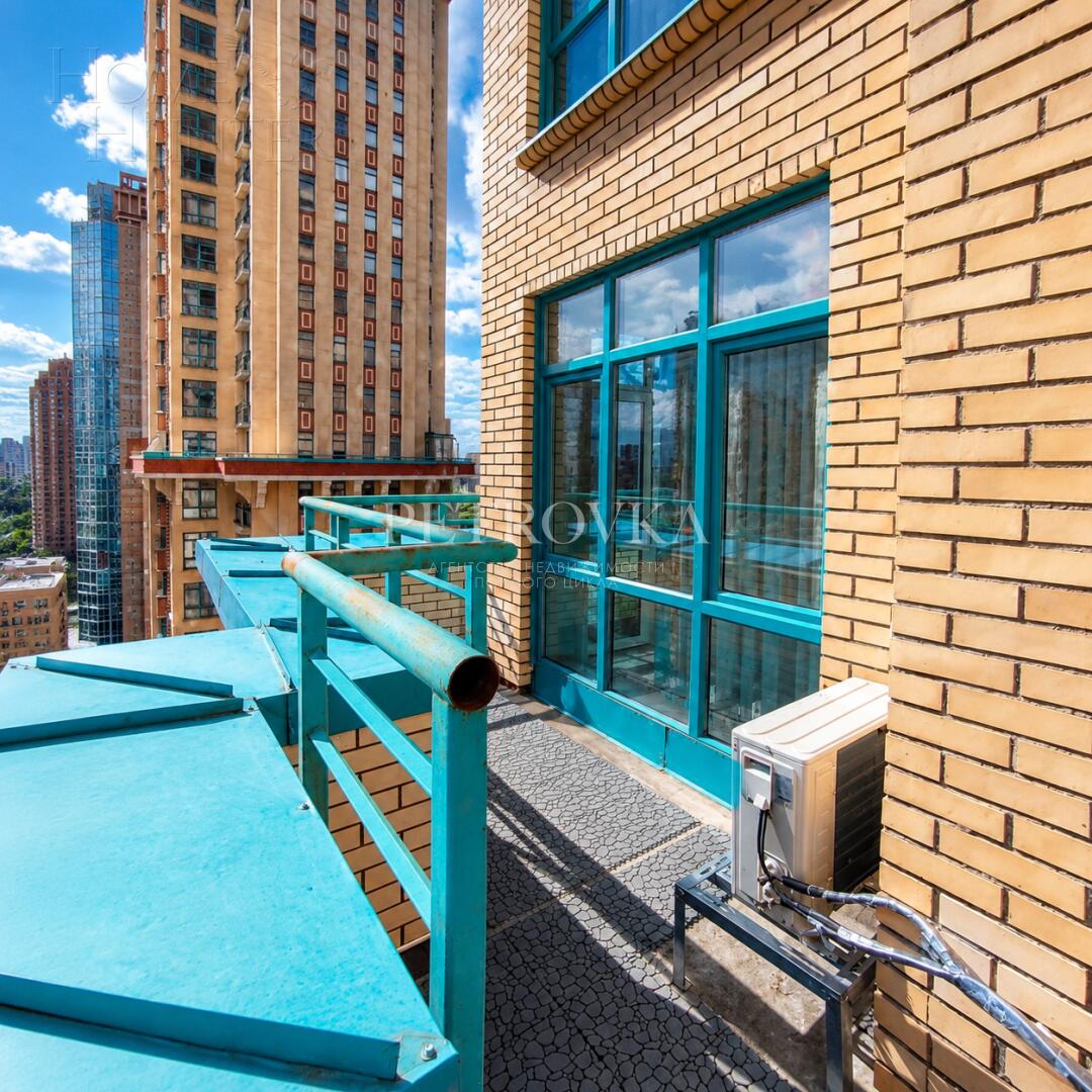 3-КОМН. КВАРТИРА С ОТДЕЛКОЙ 106 М² НА 15 ЭТАЖЕ