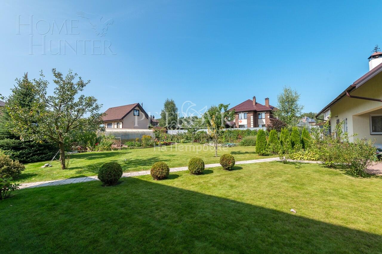 3-этажный коттедж 428 м² с отделкой