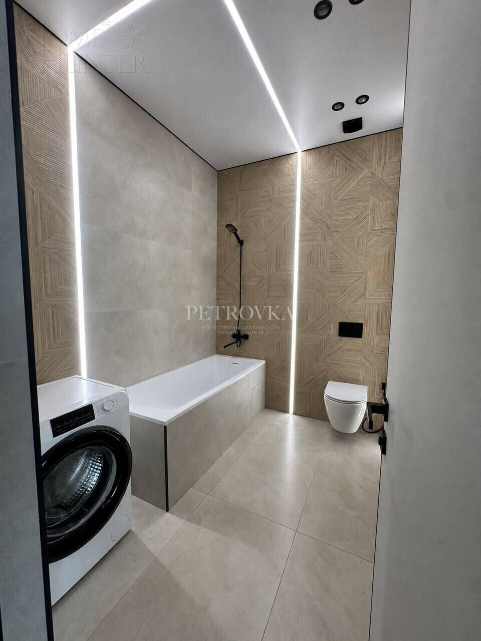 3-этажный таунхаус 168.6 м² с отделкой