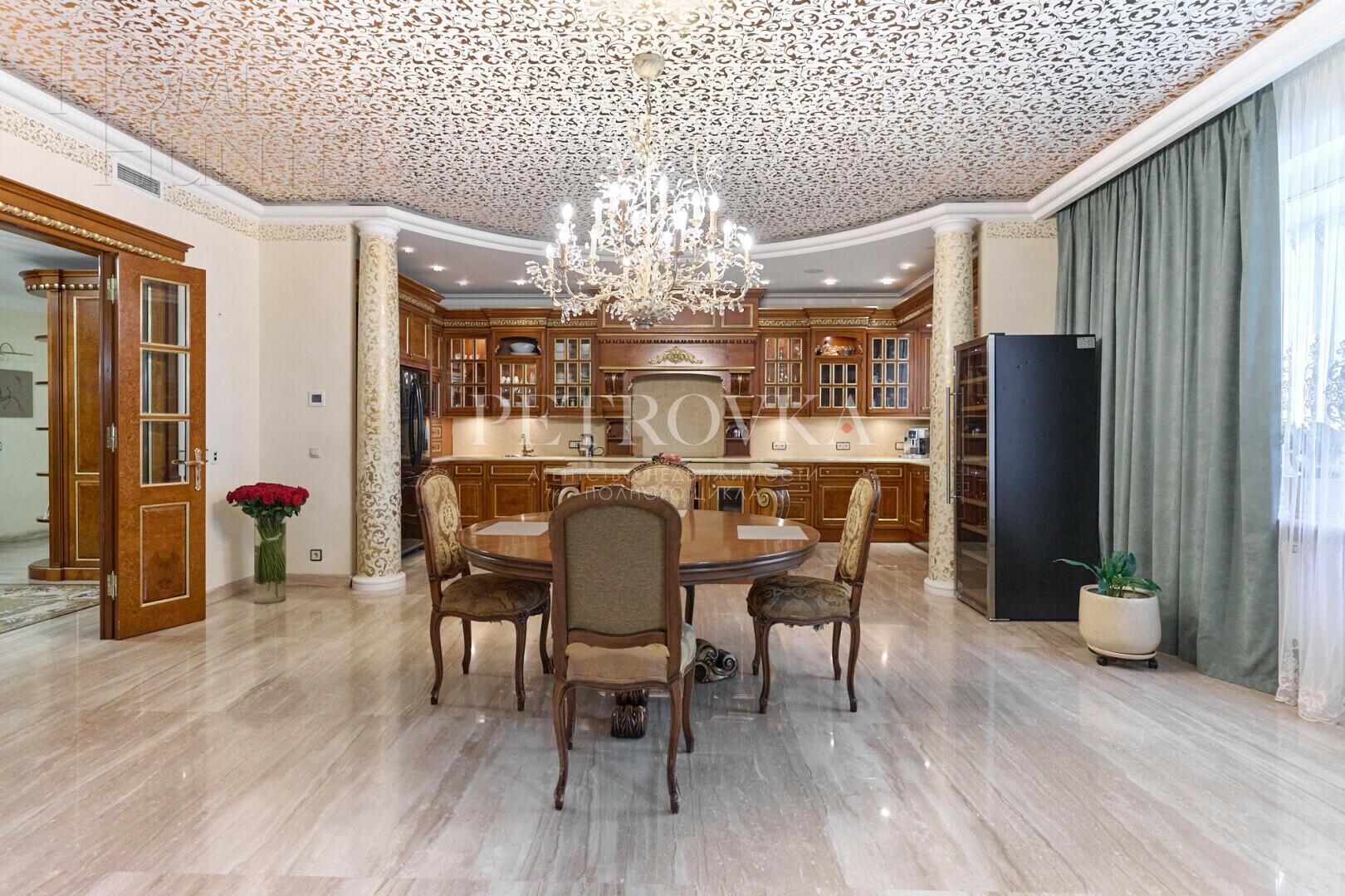 5-КОМН. КВАРТИРА С ОТДЕЛКОЙ 275 М² НА 6 ЭТАЖЕ