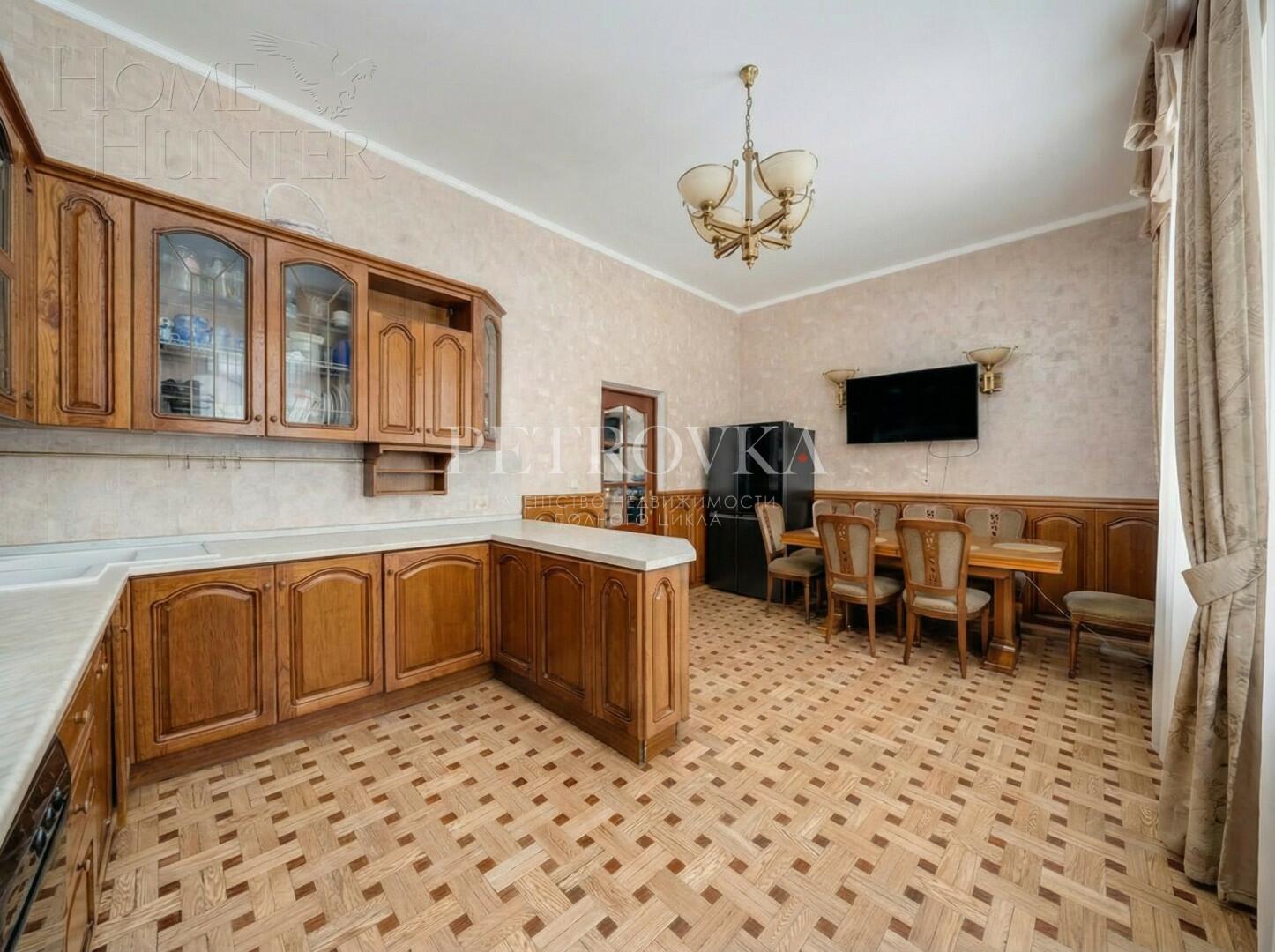2-этажный коттедж 261 м² с отделкой