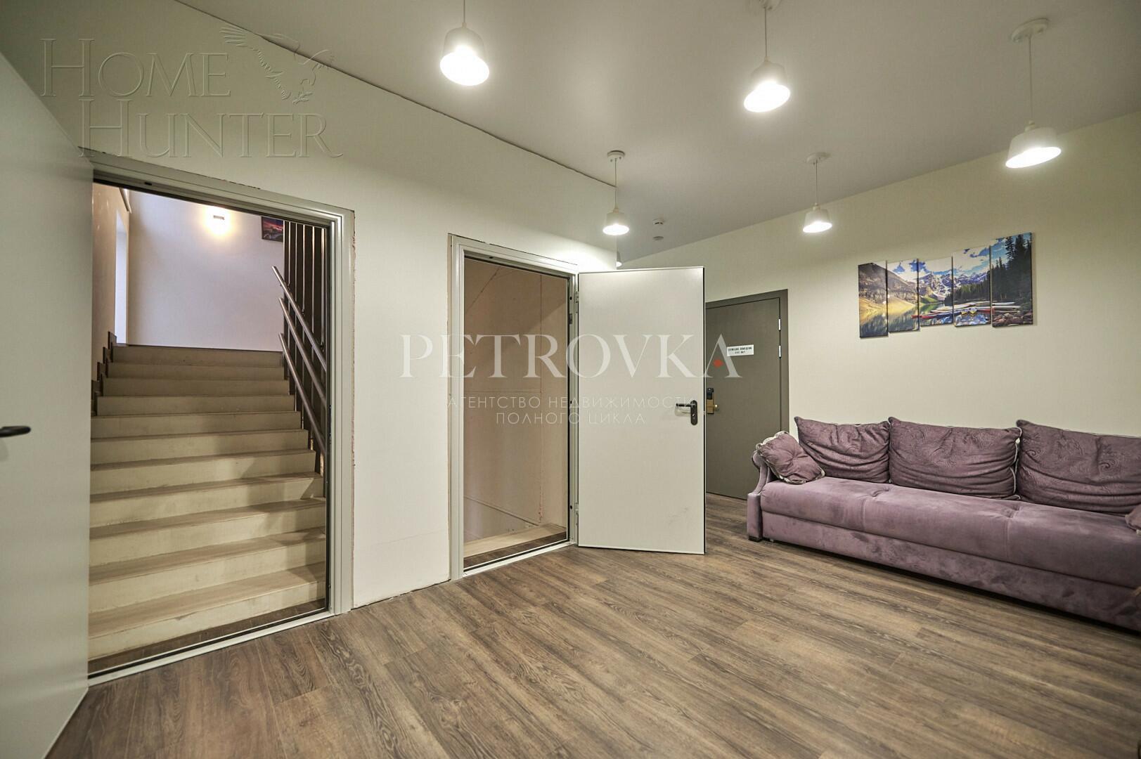 2-этажный коттедж 1 323.9 м² с отделкой