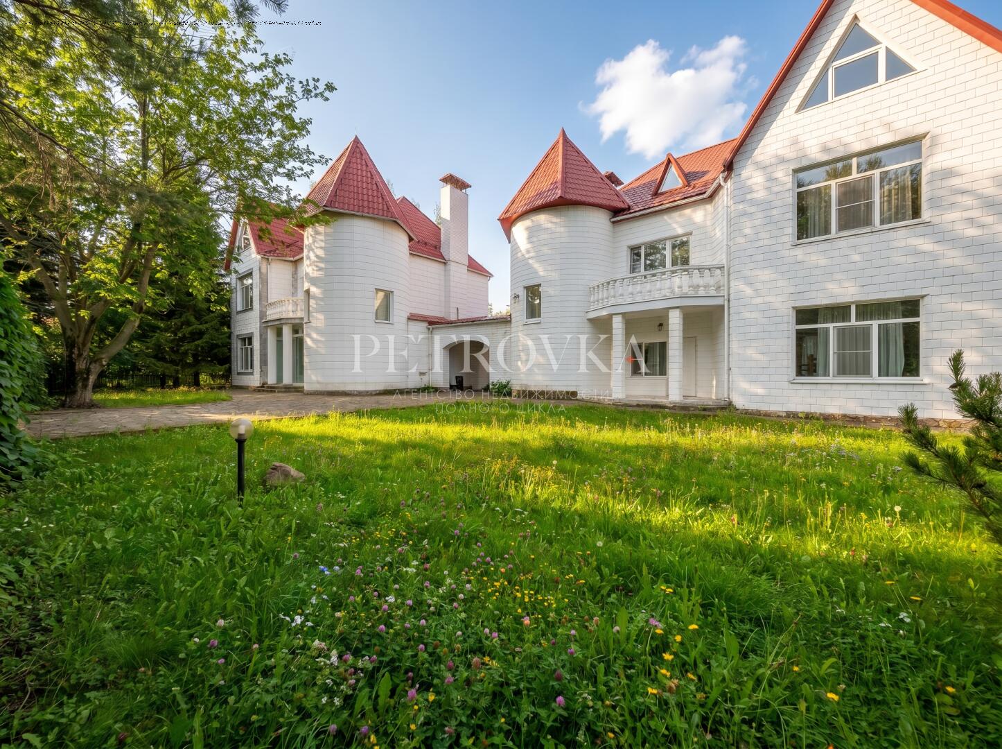 3-этажный коттедж 527 м² с отделкой