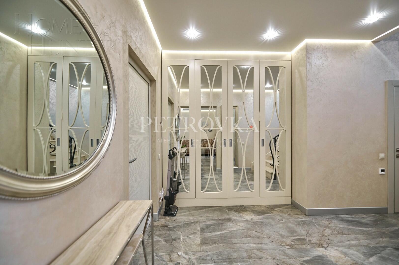 2-этажный коттедж 240 м² с отделкой