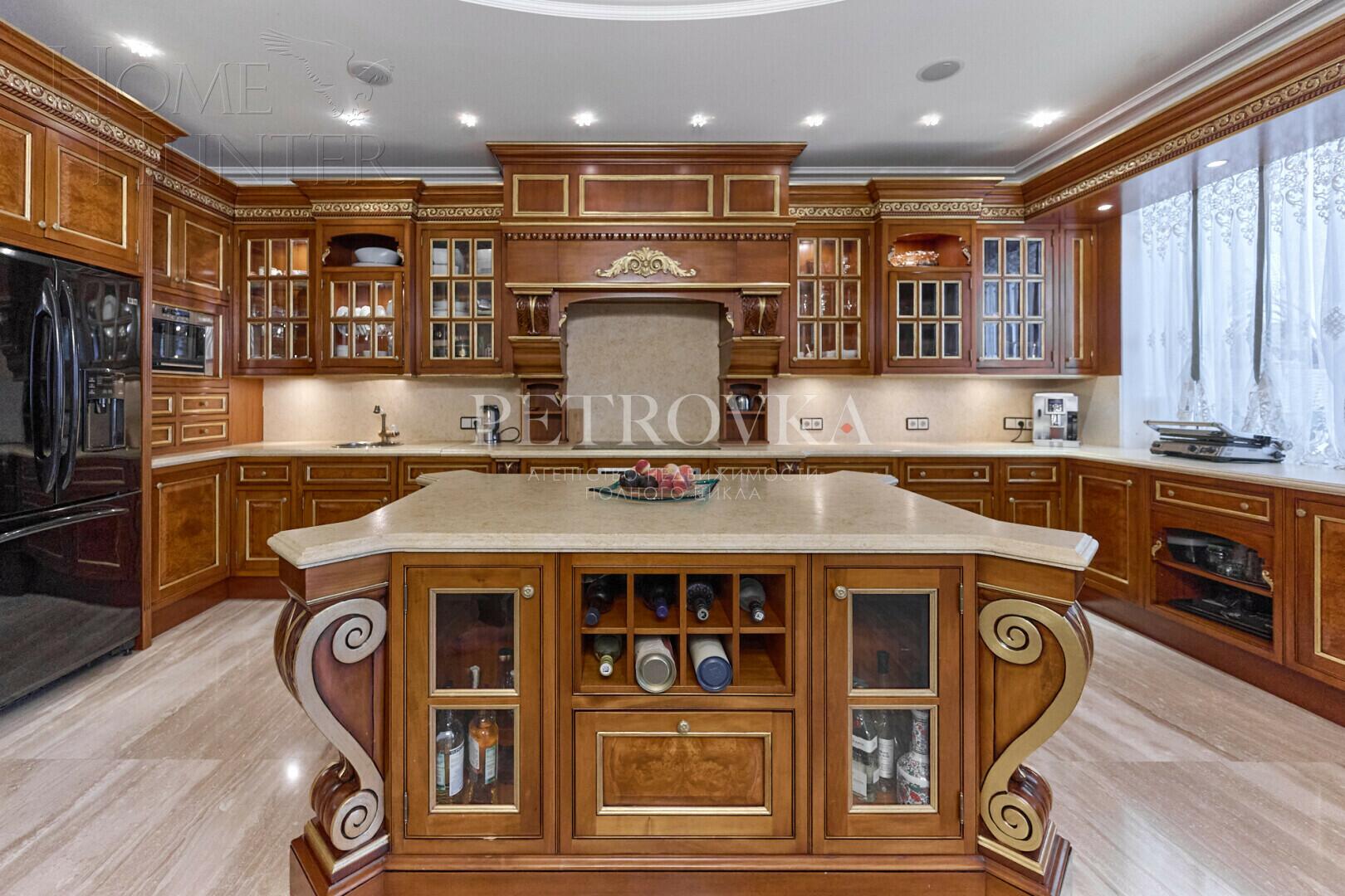 5-КОМН. КВАРТИРА С ОТДЕЛКОЙ 275 М² НА 6 ЭТАЖЕ