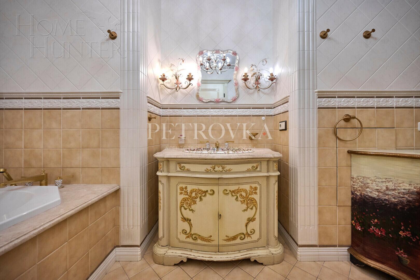 5-КОМН. КВАРТИРА С ОТДЕЛКОЙ 275 М² НА 6 ЭТАЖЕ