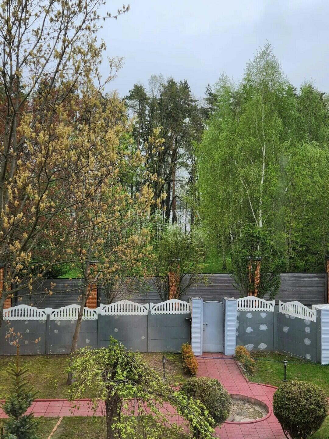 2-этажный коттедж 200 м² с отделкой
