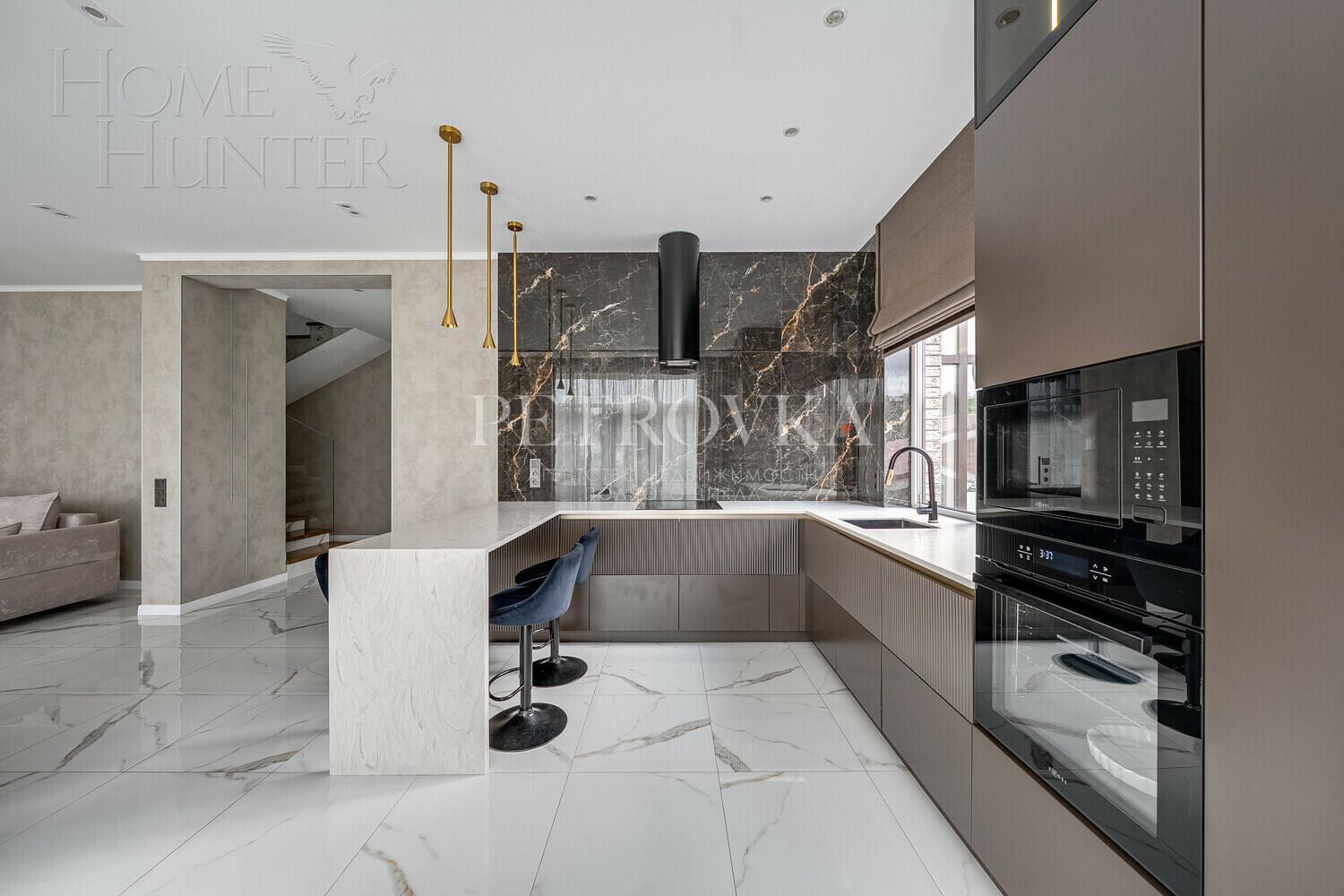 2-этажный коттедж 193.9 м² с отделкой