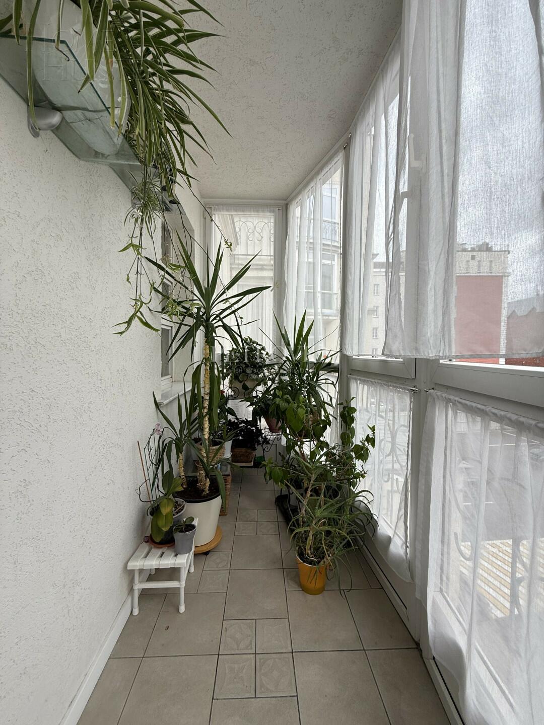 5-КОМН. КВАРТИРА С ОТДЕЛКОЙ 187 М² НА 3 ЭТАЖЕ