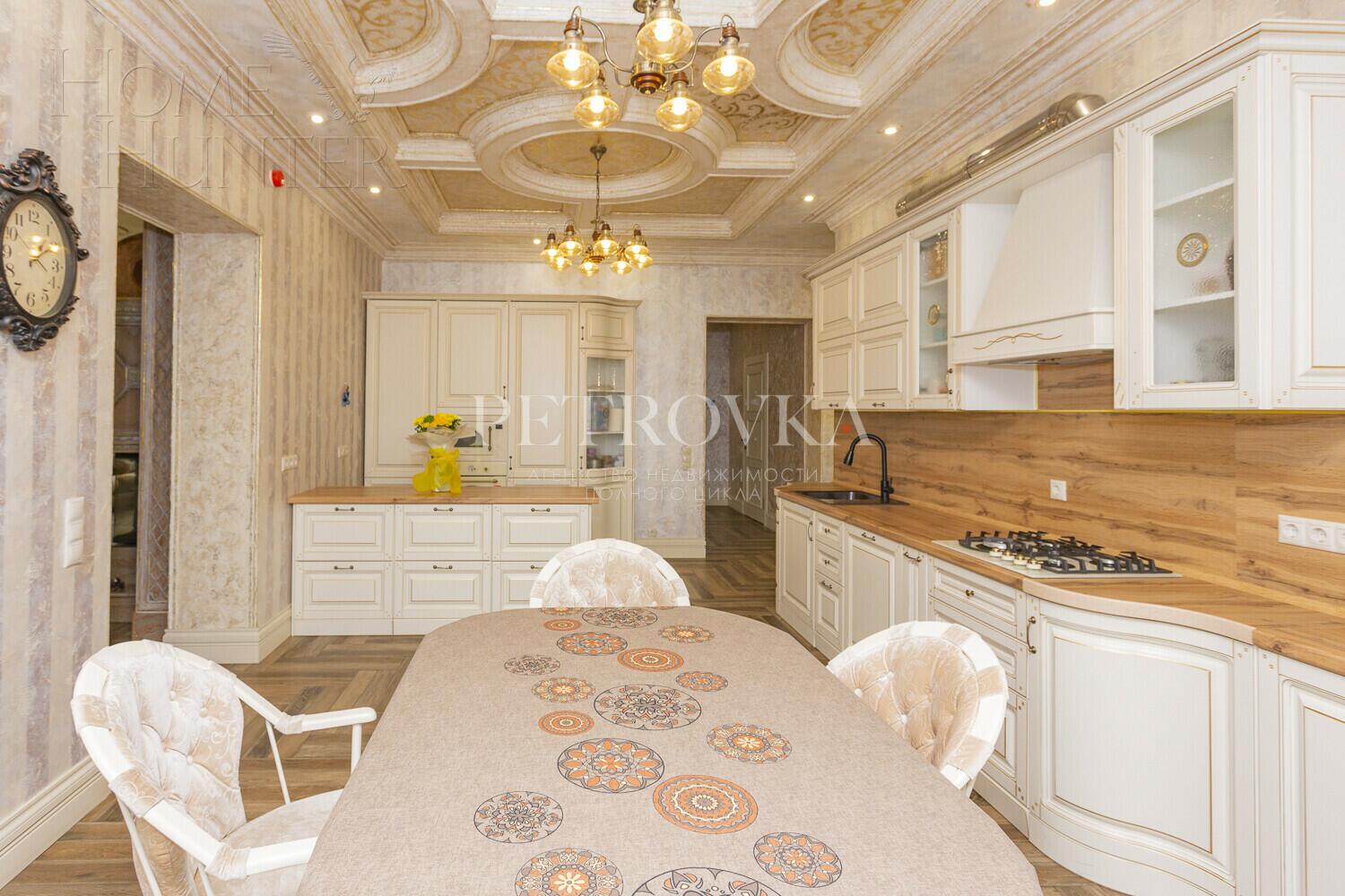 2-этажный коттедж 488.7 м² с отделкой