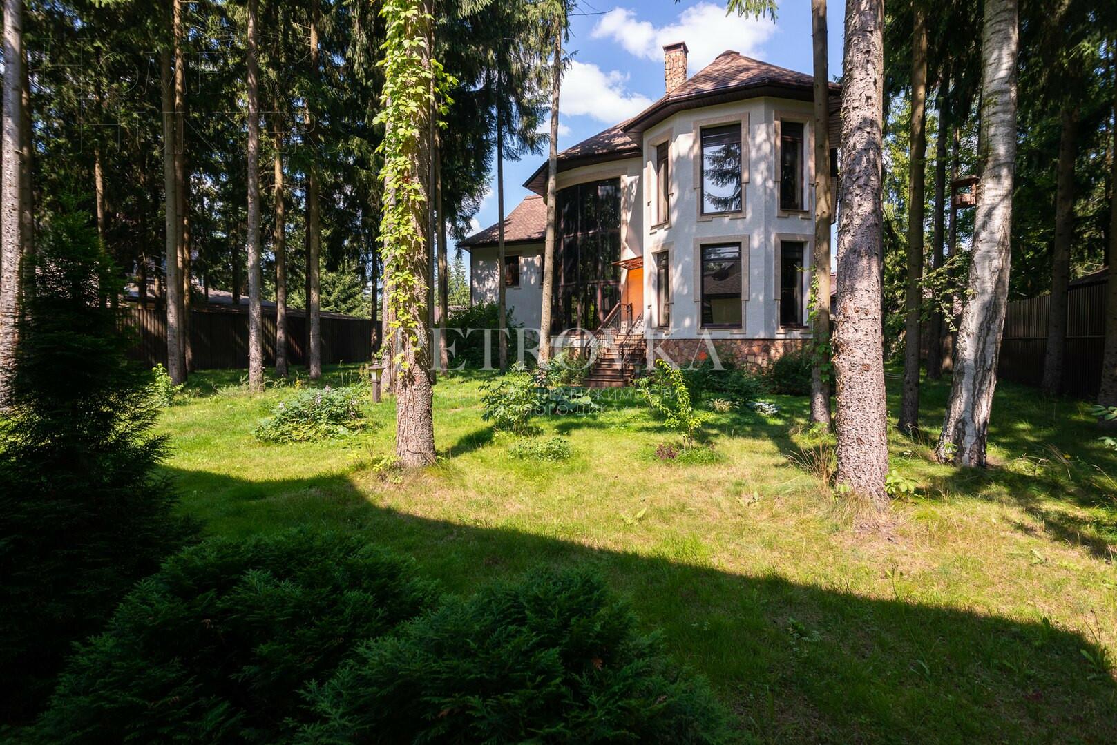 2-этажный коттедж 600 м² с отделкой