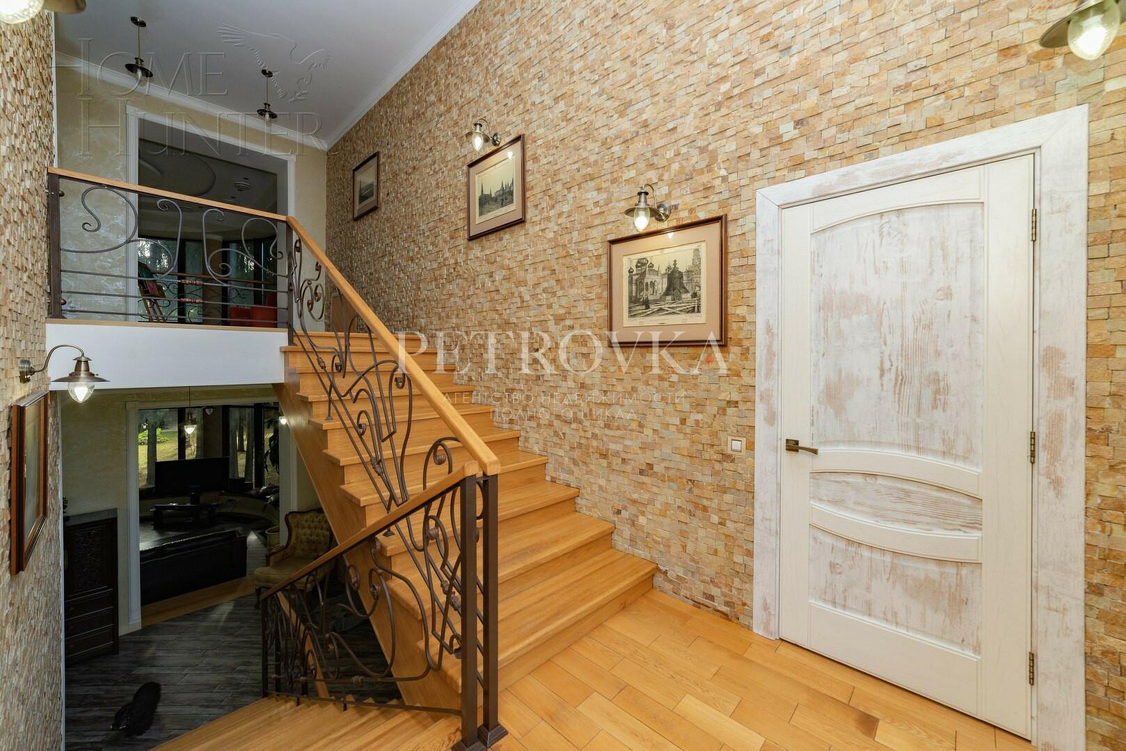 2-этажный коттедж 600 м² с отделкой