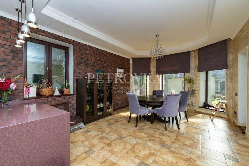 2-этажный коттедж 600 м² с отделкой