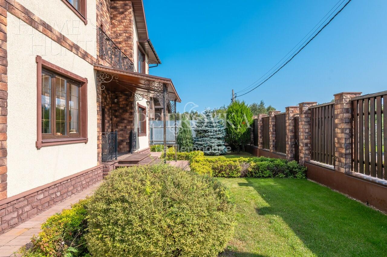 3-этажный коттедж 428 м² с отделкой