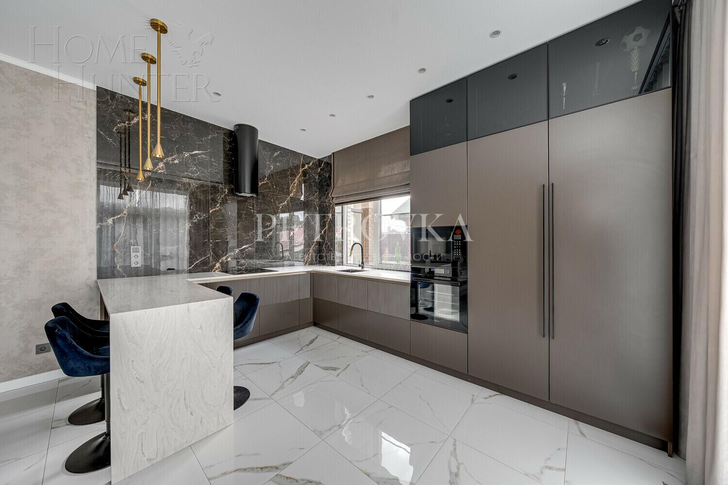 2-этажный коттедж 193.9 м² с отделкой