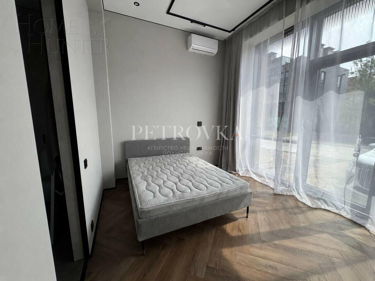 3-этажный таунхаус 168.6 м² с отделкой