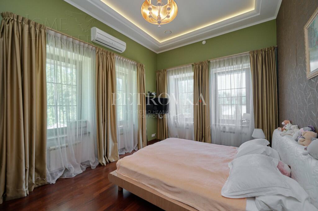 2-этажный коттедж 580.8 м² с отделкой