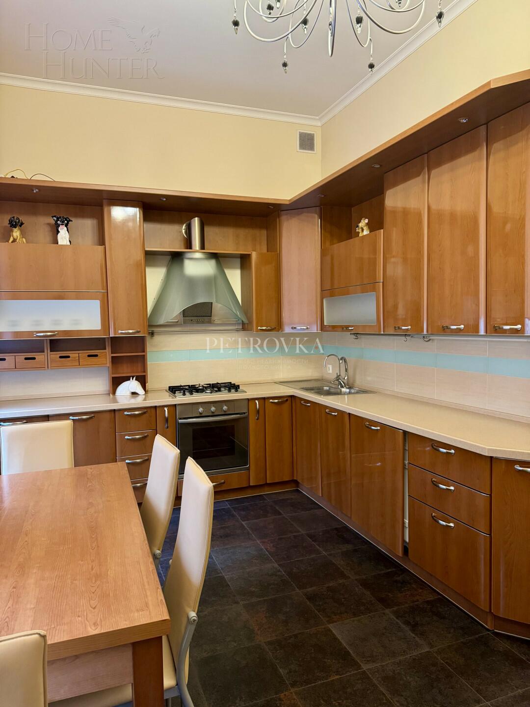 3-КОМН. КВАРТИРА С ОТДЕЛКОЙ 150.3 М² НА 2 ЭТАЖЕ