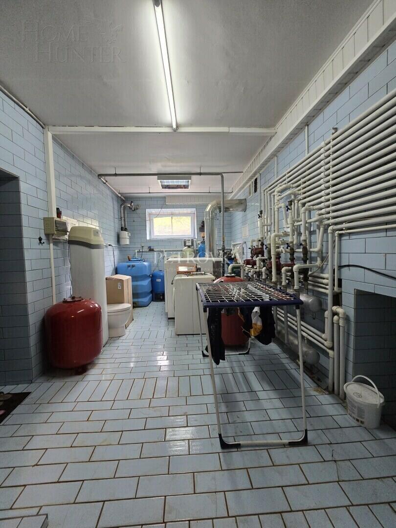 3-этажный коттедж 1 000 м² с отделкой