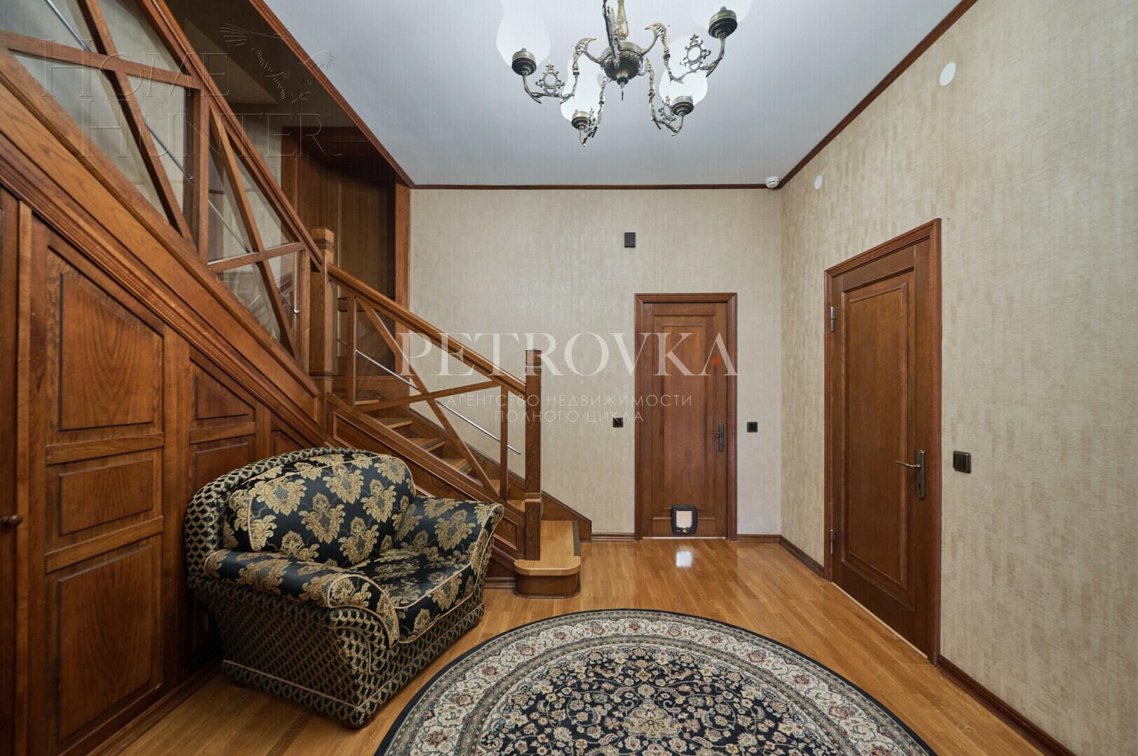 2-этажный коттедж 375 м² с отделкой