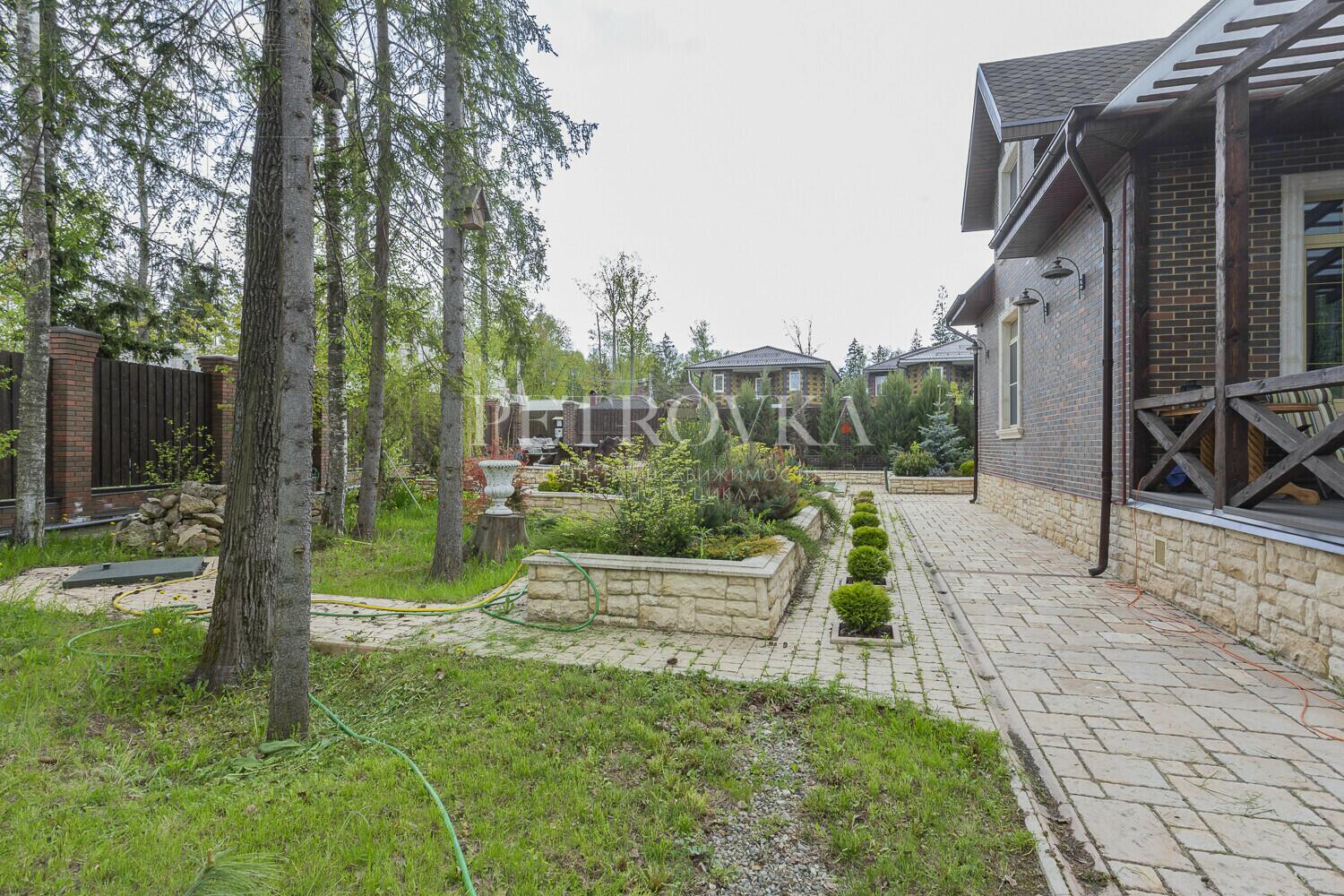 2-этажный коттедж 488.7 м² с отделкой